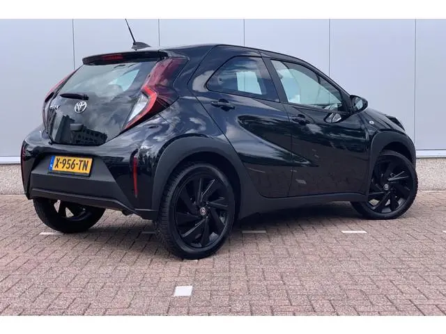 Toyota Aygo X 1.0 VVT-i S-CVT Play | Automaat | Camera | Apple Carplay & Android Auto | DAB+ |