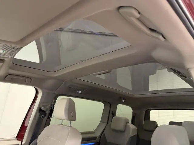Volkswagen Multivan 1.4 eHybrid Life 7p. PANO/TREKHAAK/SOH 91%/H&K/EL.SCHUIFDEUREN/IQ-LIGHT/ACC/KEYL...
