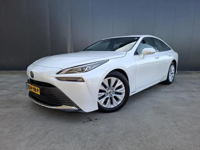 Toyota Mirai WATERSTOF H2 DYNAMIC METALLIC JBL AUDIO APPLE CARPLAY NAVI CAMERA LED ECC