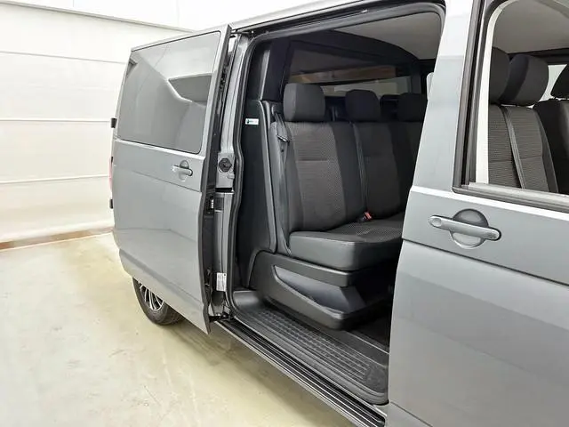 Volkswagen Transporter 2.0 TDI L2H1 Automaat Dubbele Cabine Airco Cruise Control Navigatie Parkeerse...