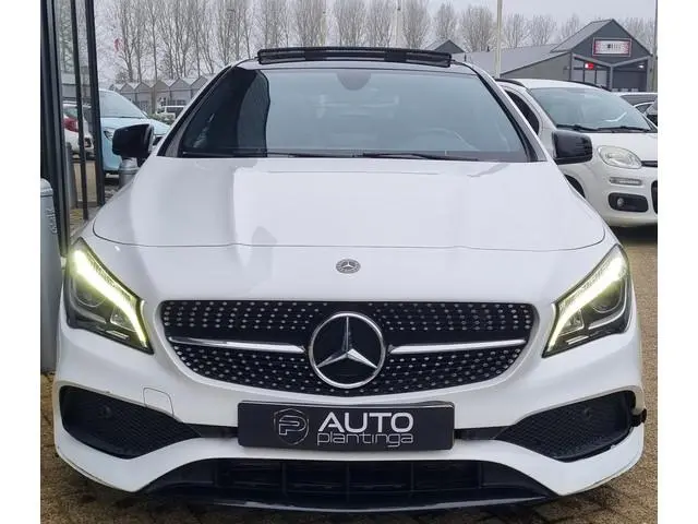 Mercedes-Benz CLA Shooting Brake 180 | PANO | 18" | AMG | LED | AUTOMAAT | DEALER ONDERHOUDEN |