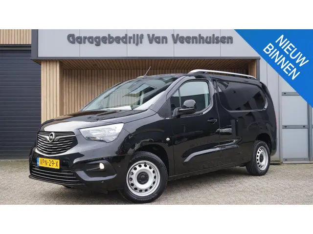 Opel Combo 1.5D 131pk Automaat L2H1 3-Zits Edition *Marge Bus* A-Camera Keyless Navi Airco Cruise Co...