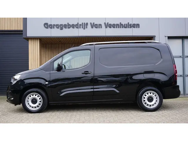 Opel Combo 1.5D 131pk Automaat L2H1 3-Zits Edition *Marge Bus* A-Camera Keyless Navi Airco Cruise Co...