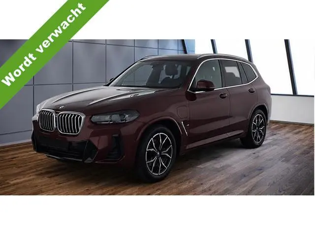 BMW X3 xDrive30e High Executive M Sport Panoramadak Achteruitrijcamera Keyless Entry Carplay Stuurwi...
