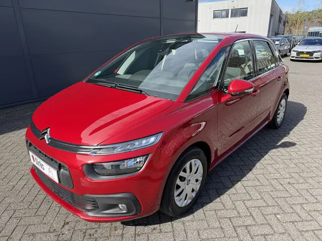 Citroën C4 Picasso 130pk Selection (Trekhaak - Automatische Airco - Navigatie - Apple Carplay - Park...