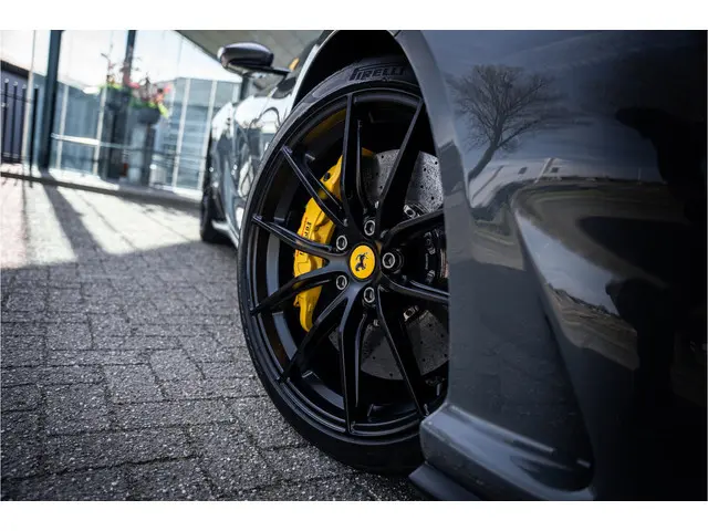 Ferrari 812 GTS