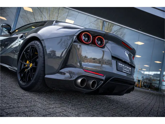 Ferrari 812 GTS