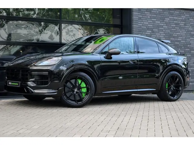 Porsche Cayenne Coupé 4.0 Turbo E-Hybrid GT | NAP! | TECHART | LICHTGEWICHT PAKKET | BURMESTER | 4WI...