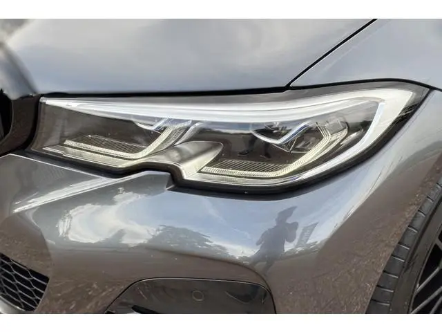 BMW 3-serie Touring 330e M Sport | Head-up | Sportleder | 19' Inch Breedset | Comfort Access | Trekh...