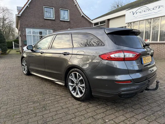 Ford Mondeo Wagon 1.5 ST Line trekhaak l navi