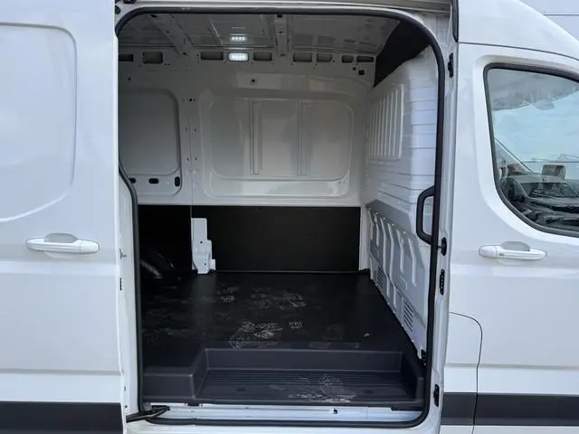 Maxus eDeliver9