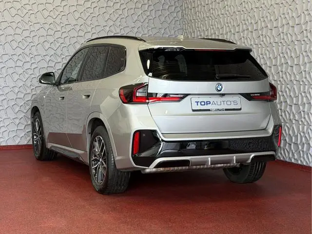BMW X1 XDRIVE 25E M-SPORT LED PANO.SCHUIFDAK HEADUP  ELEK.KLEP NAVI  360.CAM STOELVERW M-SHADOW LINE...