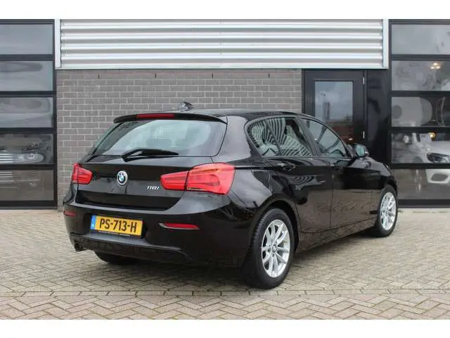 BMW 1-serie 118i Executive / Led / Automaat / N.A.P.