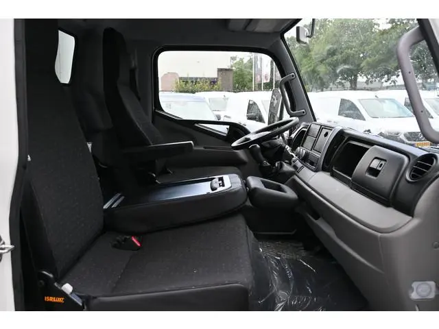 FUSO Canter