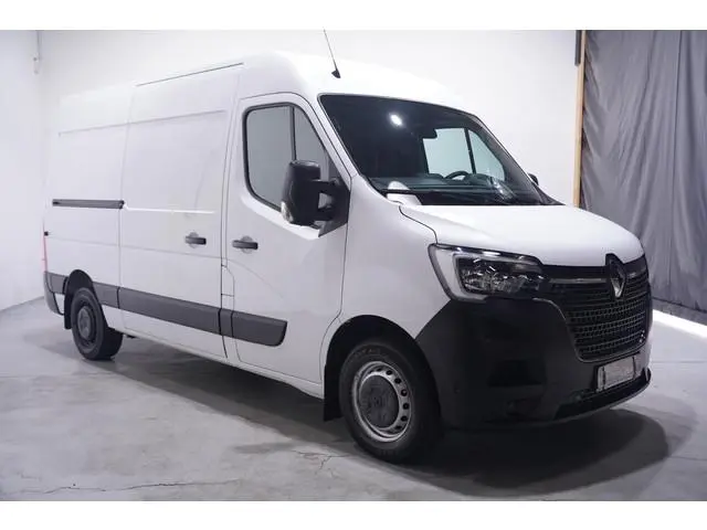 Renault Master 2.3 dCi 135 pk L2H2 Airco, Camera, PDC V+A Laadruimte Pakket, Dodehoek en Lane Assist...
