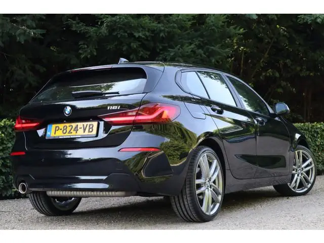 BMW 1-serie Business Edition | Carplay | Navi | 1e eigenaar |