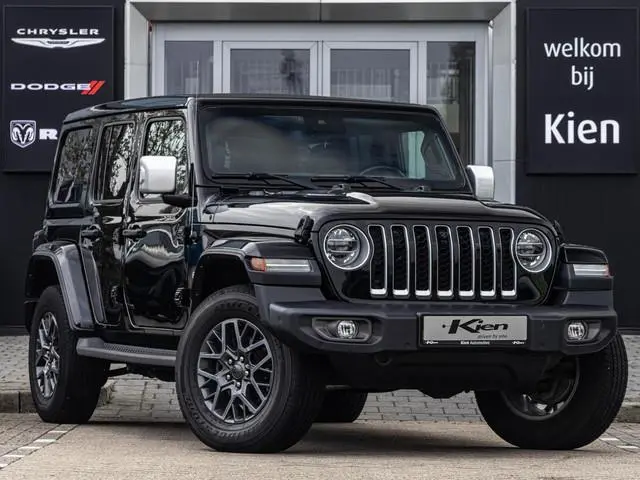 Jeep Wrangler Unlimited 4xe 380 Sahara | Leder | Cruise Control | Sky roof | Camera | Stoel + stuurv...