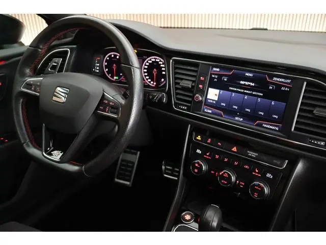 SEAT Leon ST 1.5 TSI 150pk DSG FR Ultimate Edition Black Panoramadak Camera Keyless Beats Stoelverwa...