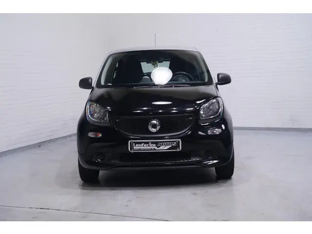 smart forfour 1.0 Pure Cruise Clima Nap