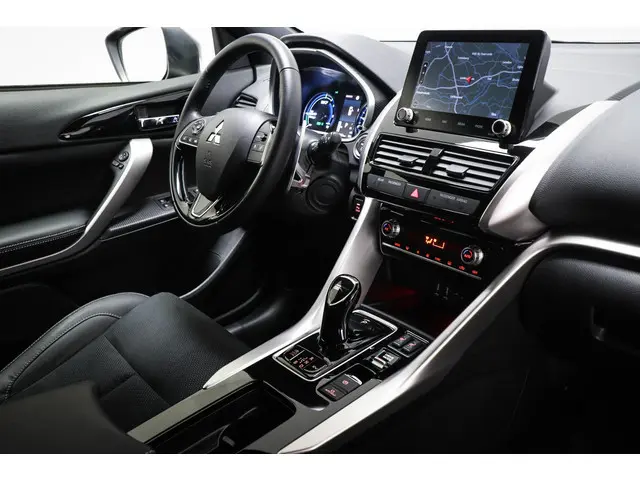 Mitsubishi Eclipse Cross 2.4 PHEV Intense+ | STOELVERWARMING | DAB | CAMERA