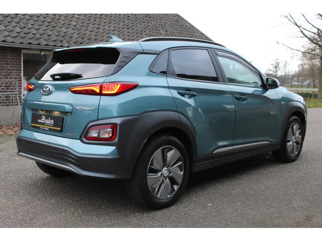 Hyundai Kona EV Premium 64 kWh SOH 95.2 LEER NAVI LED 99000KM!!!
