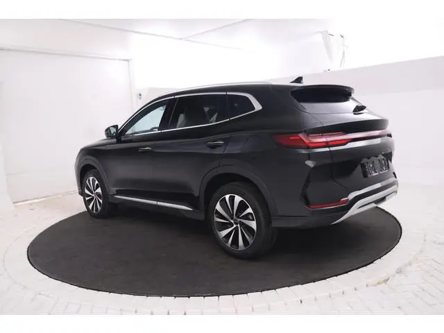 BYD SEAL U