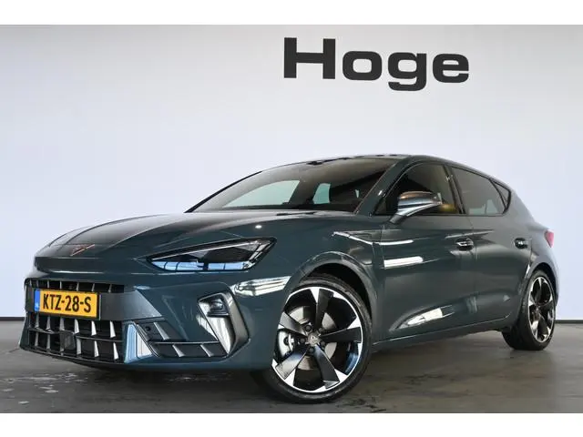 CUPRA Leon 1.5 TSI e-Hybrid Business PHEV EDGE pakket LED Matrix Sfeer pakket ACC Groot scherm Inrui...