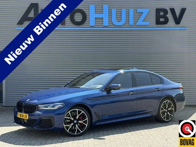 BMW 5-serie 530e High Executive M Sport Pro Individual kleur Le Mans Blue Head-Up Display Harman-Kar...