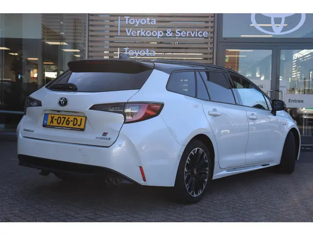 Toyota Corolla Touring Sports