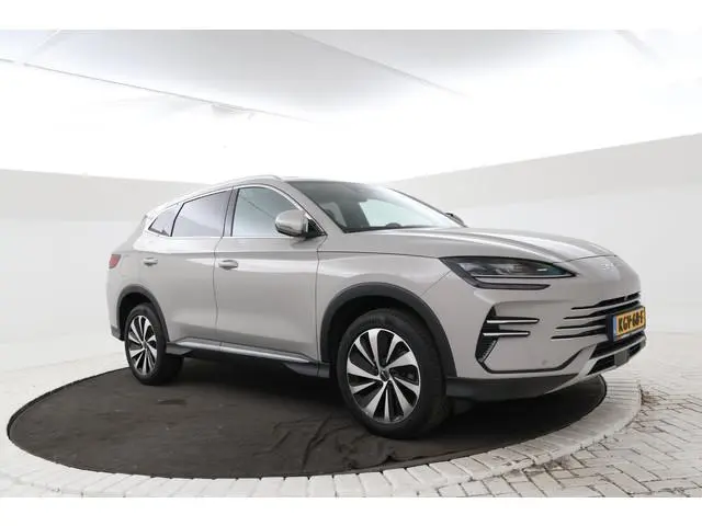 BYD SEAL U