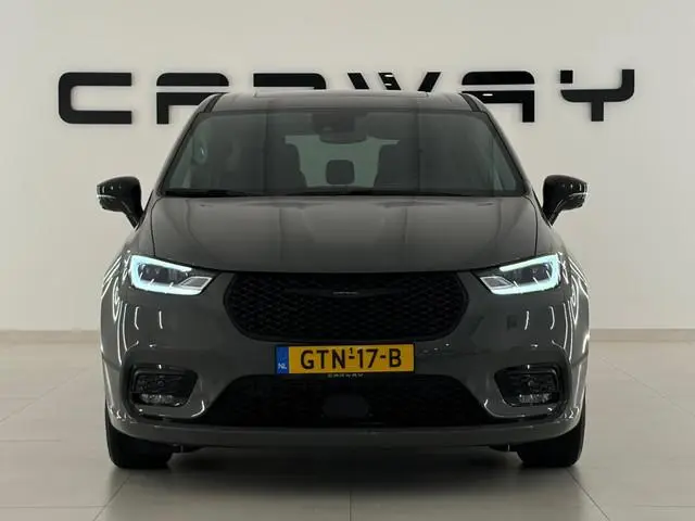 Chrysler Pacifica