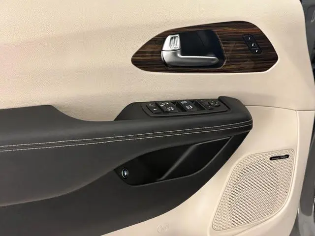 Chrysler Pacifica