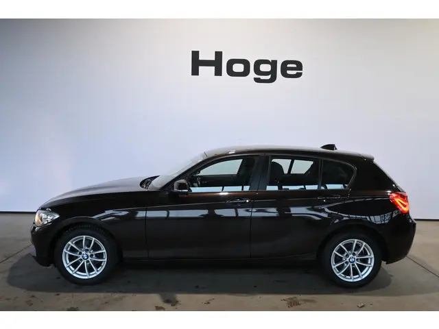 BMW 1-serie 118i EDE Corporate Lease Essential Automaat Clima Navigatie Rijklaarprijs Inruil Mogelij...