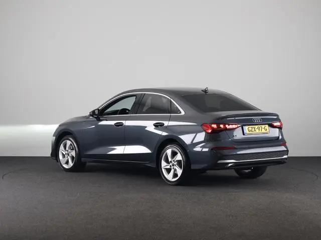 Audi A3 Limousine 35 TFSI Advanced edition 150pk | Navigatie | Parkeersensoren voor en achter | Appl...