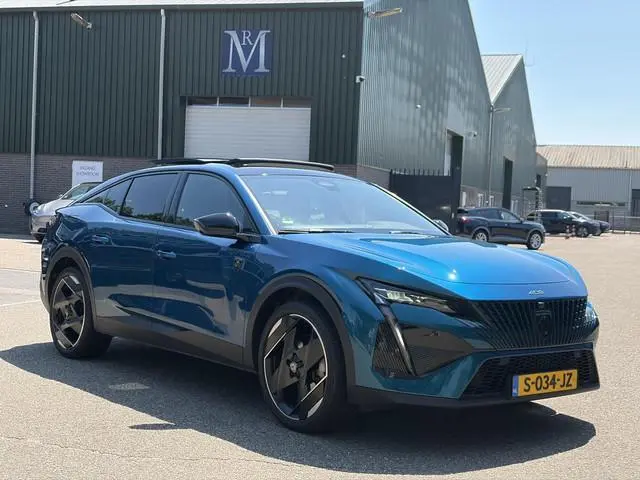 Peugeot 408 1.6 HYbrid GT 225 EAT8 First Edition FULL OPTION!| PANO| FOCAL AUDIO| MEMORY STOEL| 360...