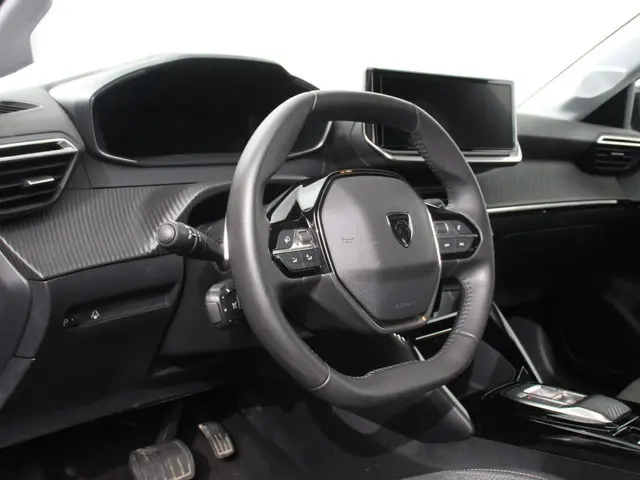 Peugeot 208 Hybrid 100 Automaat Allure Navigatie Apple Carplay/ Android Auto Camera Parkeersensoren...