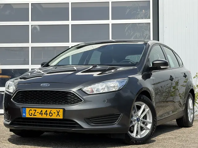 Ford Focus 1.0 Trend Edition 100pk | Airco | Bluetooth | Cruise control | Navigatiesysteem | Parkeer...