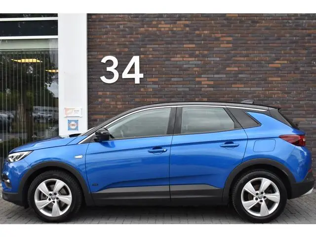Opel Grandland X 1.6 Turbo Hybrid Business Elegance