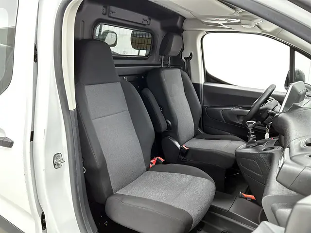 Peugeot Partner 1.2  Benzine 111PK Euro6 Premium / Airco / Navigatie / Cruise-ctr. / Schuifdeur + Ra...