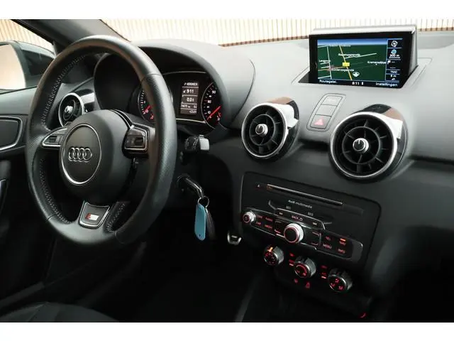 Audi A1 Sportback 1.0 TFSI 95pk 2x S-Line Xenon Navigatie Clima Parkeersensoren