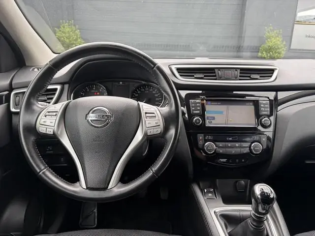 Nissan Qashqai 1.2 N-Connecta 360°Camera,Trekhaak,Navi,Pdc V+A,Keyless,6 Bak,Clima,Cruise,2e Eigenaa...