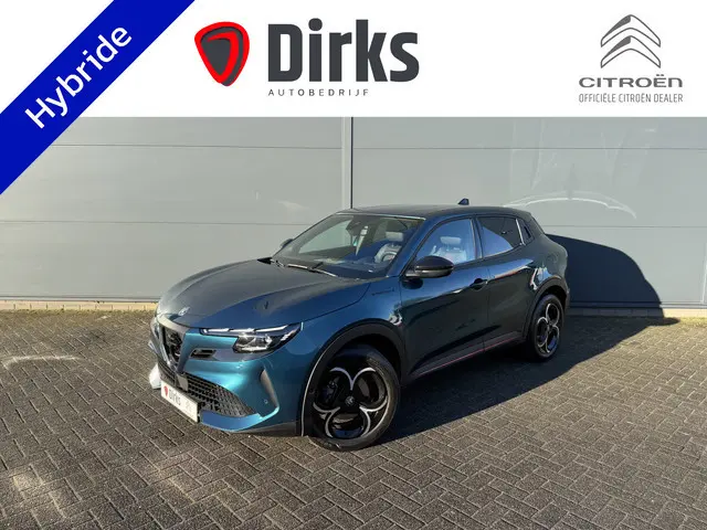 Alfa Romeo Junior 1.2 Turbo Hybrid Ibrida Sport Speciale (Stoelverwarming - Elektrische Klep - LED -...