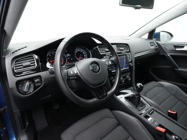 Volkswagen Golf Variant 1.4 TSI 122 pk Business Edition | Trekhaak | Achteruitrijcamera | Stoelverwa...