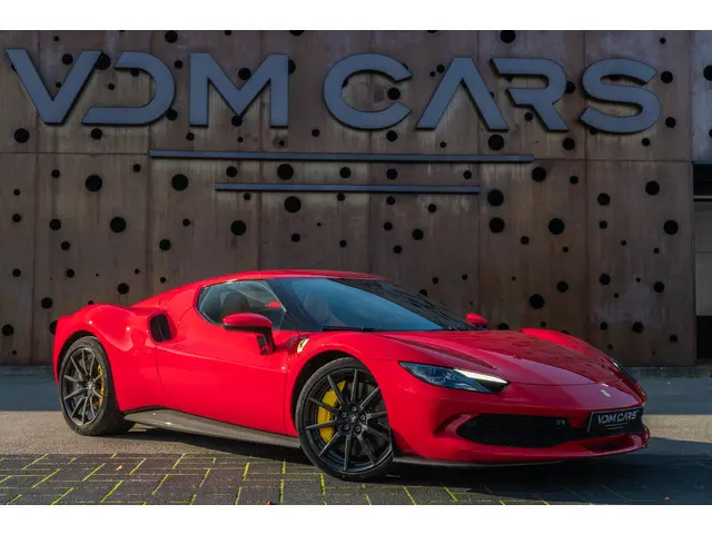 Ferrari 296 GTB 3.0 V6 | 1e Eigenaar | Carbon | Carbon Velgen | Lift |