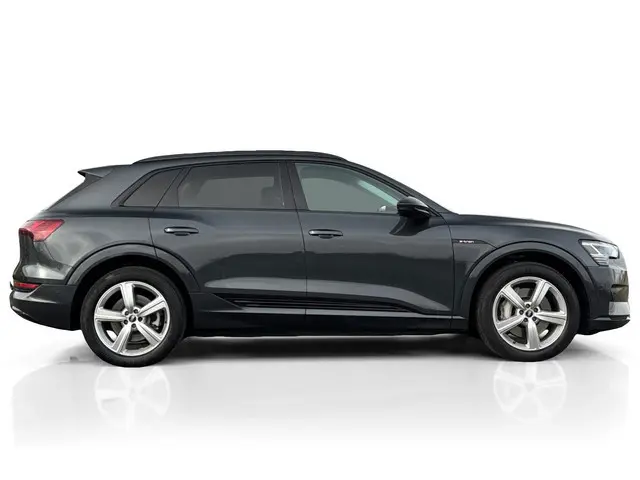 Audi e-tron 55 quattro Edition+ 95 kWh ✅ Pano ✅ ACC ✅ 360