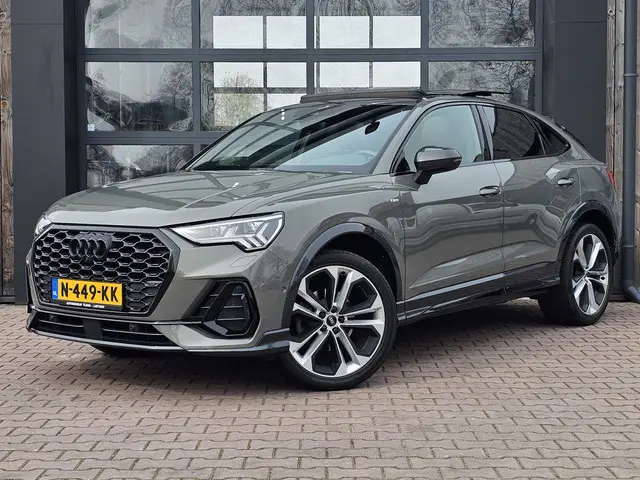 Audi Q3 Sportback 35 TFSI Pro Line S | 3x S-line | Matrix LED | Pano | Black optiek | B&O + Sonos 3D...