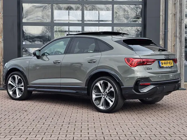 Audi Q3 Sportback 35 TFSI Pro Line S | 3x S-line | Matrix LED | Pano | Black optiek | B&O + Sonos 3D...