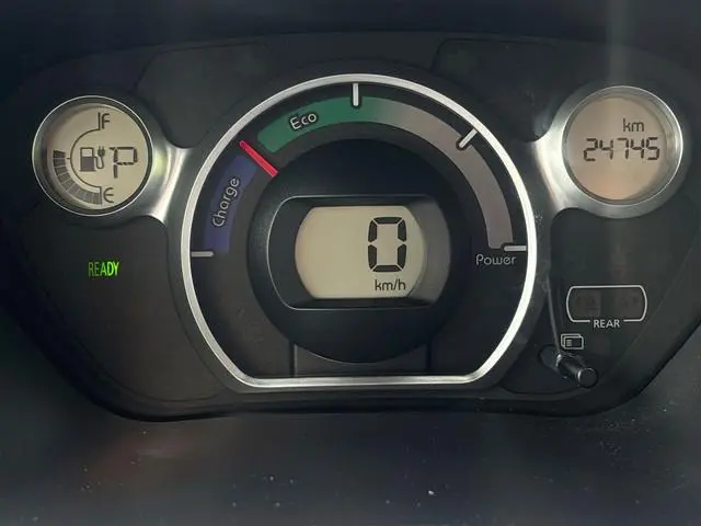 Peugeot iOn