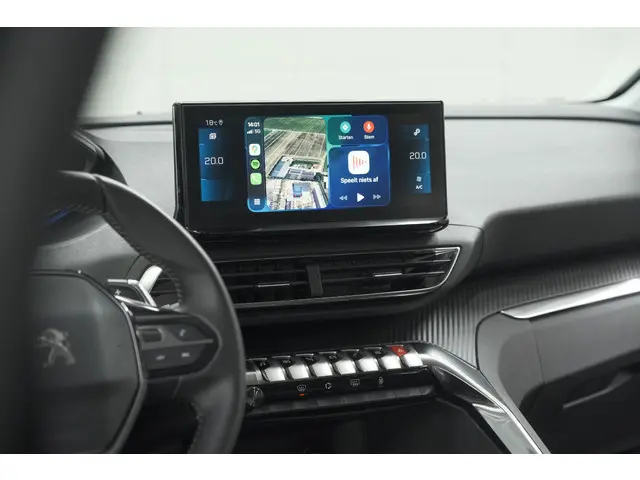 Peugeot 5008 PureTech 130 EAT8 Active Pack | 7 Zitplaatsen | Apple Carplay | Parkeersensoren | Navig...