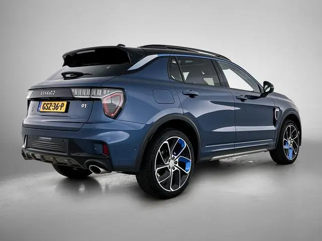 Lynk & Co 01